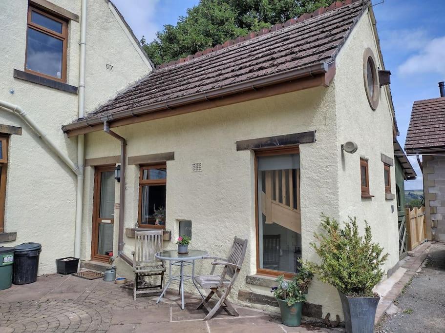 The Scullery - A Quirky Annex With Wood Fire Villa Huddersfield Exterior photo